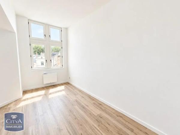 Appartement à louer 3 pièces 73.96m² Chinon (37500)
