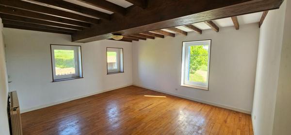 ST JUST EN CHEVALET - CORPS DE FERME