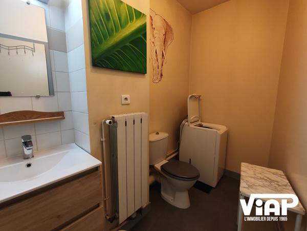 SPACIEUX T2 MEUBLE DE 50m² - PROCHE PLACE CHURCHILL , Limoges SPACIEUX T2 MEUBLE DE 50m² - PROCHE PLACE CHURCHILL , Limoges