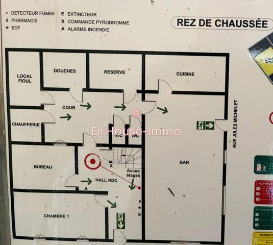 Commerce à vendre 12 pièces de 196 m²