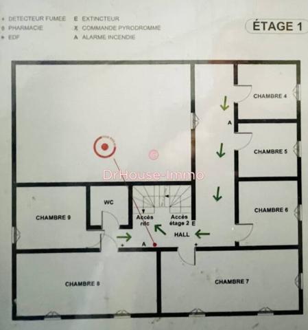 Commerce à vendre 12 pièces de 196 m²