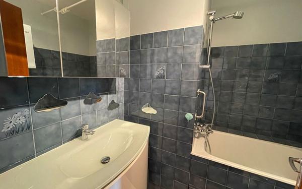 Maison à louer    3 pièces • 64,52 m2 Marcillac-Vallon