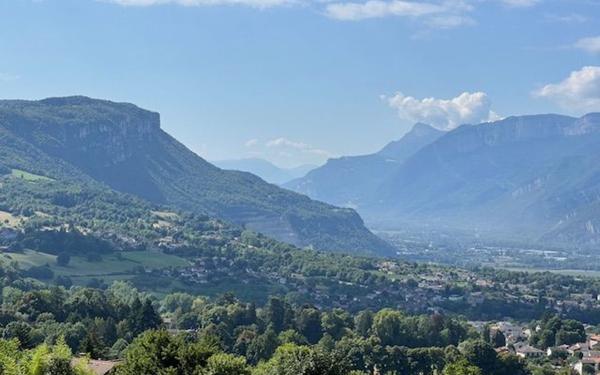 Maison à vendre    5 pièces • 120 m2 Saint-Étienne-de-Crossey