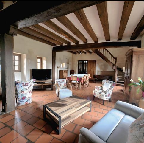 Maison
         11 pièces
        - 233 m² 295 000 € *
