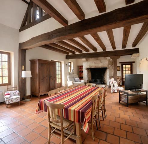 Maison
         11 pièces
        - 233 m² 295 000 € *