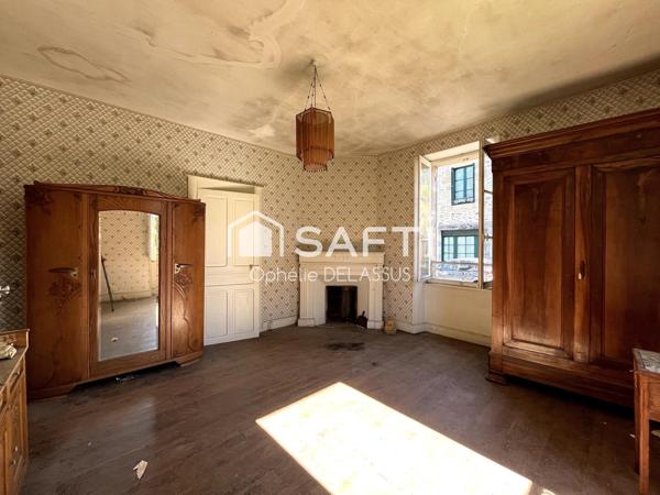 MAISON DE CARACTÈRE AVEC TERRAIN ET BOIS