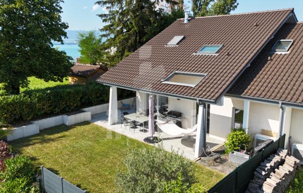 Maison de Haut Standing à Chens-sur-Léman avec Vue sur le Lac et Proximité Suisse