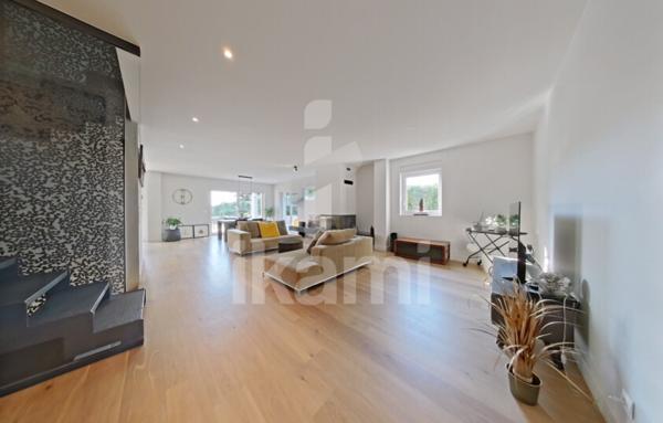 Maison de Haut Standing à Chens-sur-Léman avec Vue sur le Lac et Proximité Suisse