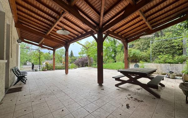 Maison à vendre    7 pièces • 195 m2 Billère