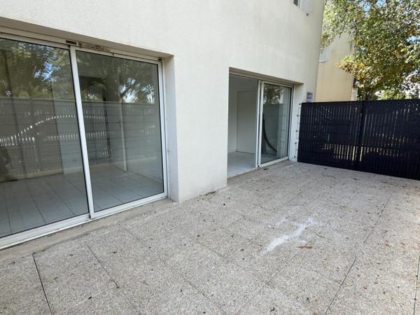À louer à l’année – T2 avec cour privative – Quartier T