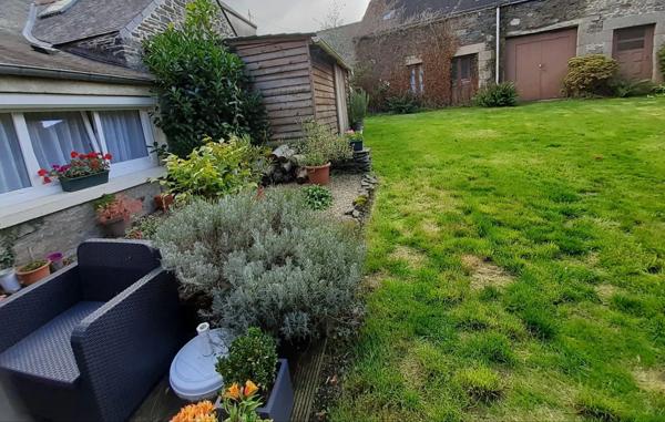 Achat - Fonds et/ou murs commerciaux | Local mixte (Professionnel/Habitation) Sainte-Brigitte 56480 5 pièces 209 m 2 186 m 2