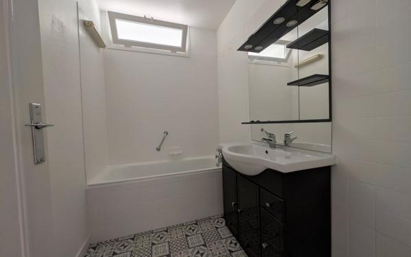 Appartement à vendre    3 pièces • 65,58 m2 Pau