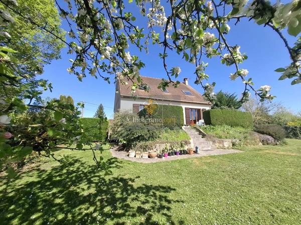 Vente                                                      Propriété
                        
                     6 pièces                      155 m2                     à Coulommiers
