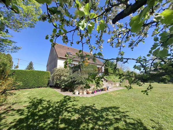 Vente                                                      Propriété
                        
                     6 pièces                      155 m2                     à Coulommiers