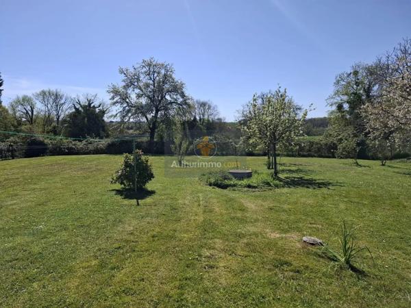 Vente                                                      Propriété
                        
                     6 pièces                      155 m2                     à Coulommiers