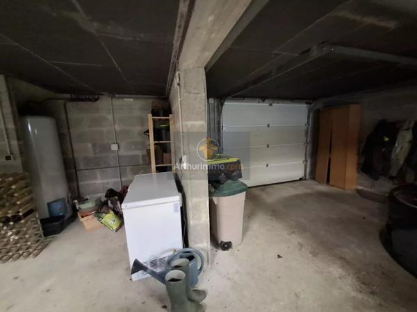 Vente                                                      Propriété
                        
                     6 pièces                      155 m2                     à Coulommiers