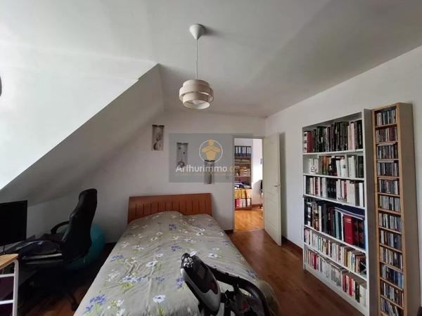 Vente                                                      Propriété
                        
                     6 pièces                      155 m2                     à Coulommiers