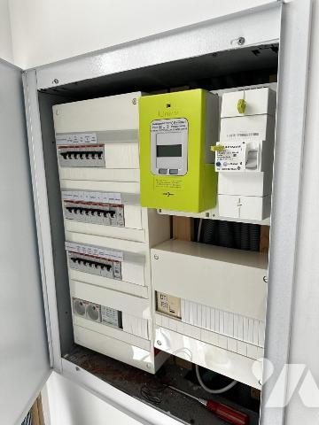 QUIBERON - A VENDRE BEL APPARTEMENT AVEC GARAGE