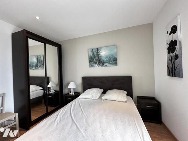 QUIBERON - A VENDRE BEL APPARTEMENT AVEC GARAGE