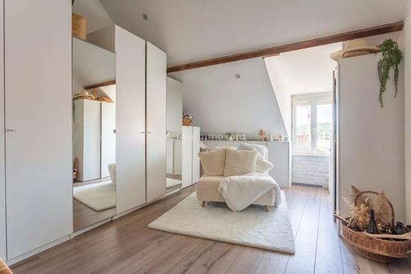 Vente                                                      Maison de ville
                        
                     6 pièces                      130 m2                     à Montlhéry