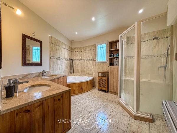 MONTIRAT MAISON T4 TERRAIN