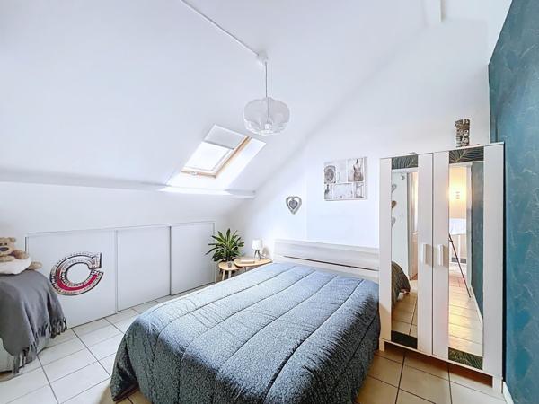 Duplex avec jardin et garage