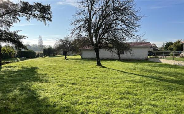 Terrain à vendre |  Saint-Antoine |  678 m²