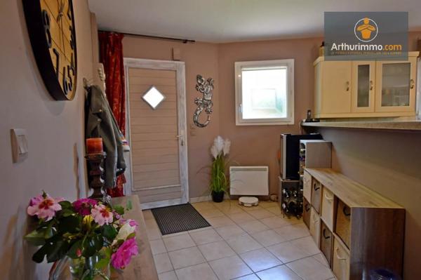Vente                                                      Maison
                        
                     4 pièces                      108 m2                     à Margueron