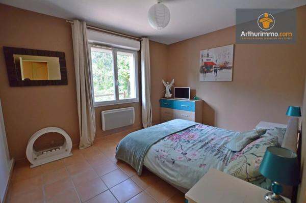 Vente                                                      Maison
                        
                     4 pièces                      108 m2                     à Margueron