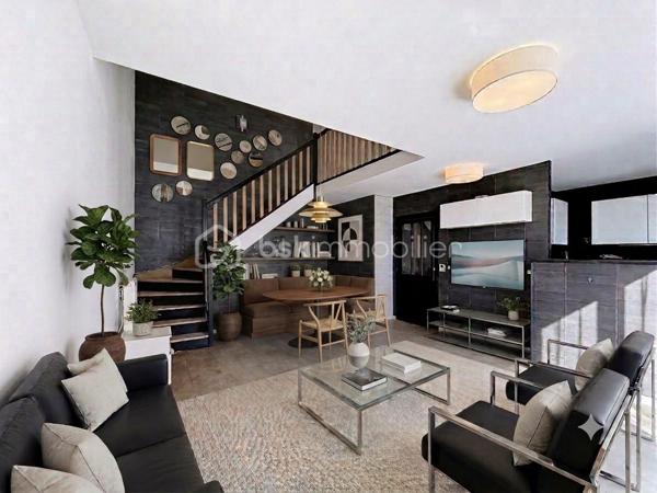 À deux pas du téléphérique, des écoles, des commerces et des transports, découvrez en exclusivité ce superbe appartement 3 pièces en duplex avec terrasse de 25 m² et parking privatif.
Situé au 5ᵉ étage d'une résidence récente et sécurisée, cet appartement séduira par son agencement fonctionnel, sa luminosité et ses beaux volumes.
Le premier niveau comprend une entrée avec placard, une salle d'eau avec WC, ainsi qu'un spacieux séjour de 26 m² avec cuisine ouverte aménagée et équipée, offrant un espace de vie convivial. Vous profiterez également d'une magnifique terrasse d'environ 25 m², idéale pour vos moments de détente ou vos repas en extérieur.
À l'étage, un palier dessert deux chambres d'environ 10 m², chacune équipée de placards intégrés, ainsi qu'une salle de bains avec WC.
Une place de parking privative complète ce bien.
Les atouts du bien :

Appartement en duplex
Terrasse de 25 m²
Séjour de 26 m²
Cuisine aménagée et équipée
Deux salles d'eau/bains avec WC
Nombreux rangements
Place de parking privative
Chauffage collectif au gaz alimenté par une centrale biomasse
Proximité immédiate du téléphérique, des bus, des écoles et des commerces

Une opportunité rare sur le secteur des Temps Durables, idéale pour un jeune couple, une famille ou un investisseur.
