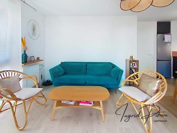 A LOUER - Apt T3 BIS - 72m2 + BALCON + PARKING - COEUR DE VILLE - BEZONS (95)
