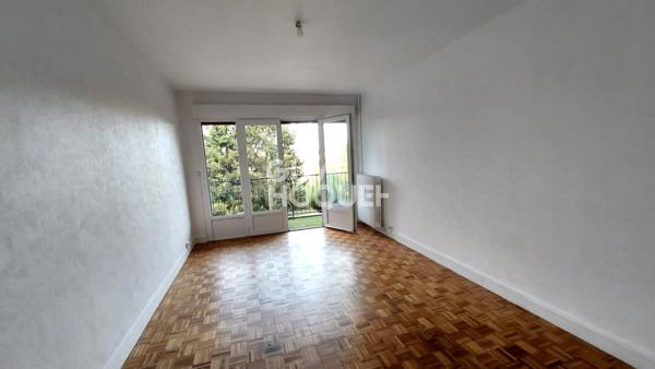 Chartres - T3 de 61.48 m2 -EAU CHAUDE ET CHAUFFAGE INCLUS