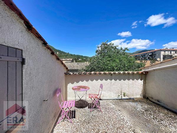 A VENDRE DIGNES LES BAINS 04000 MAISON T5 TERRAIN JARDIN GARAGE