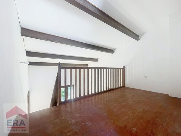 A VENDRE DIGNES LES BAINS 04000 MAISON T5 TERRAIN JARDIN GARAGE