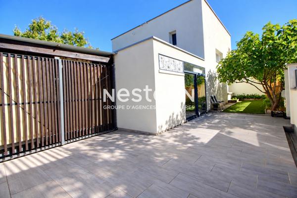 Secteur Pasteur :  Maison contemporaine avec jardin  pergola et terrasse