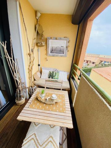 T2 avec accès directe plage, vue mer, parking