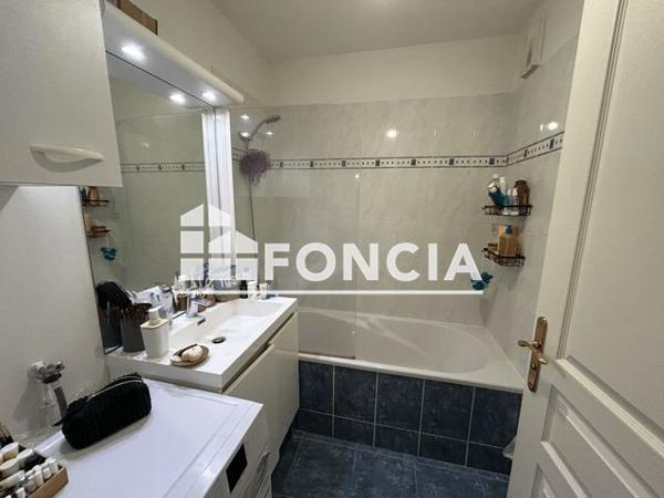 Location Appartement 2 pièces 44.47 m² - 160 A RUE ALBERT 1ER Blois 41000