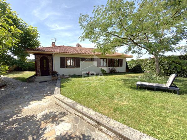 Maison de plain-pied de 112 m² avec dépendance de 47 m² à Saint-Ouen-en-Brie