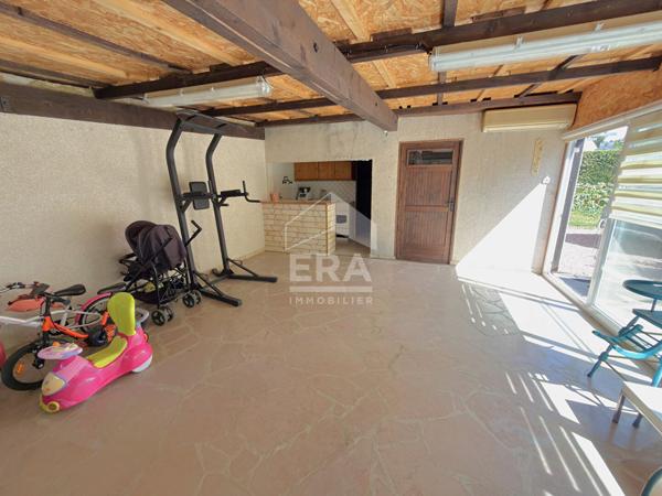 Maison de plain-pied de 112 m² avec dépendance de 47 m² à Saint-Ouen-en-Brie