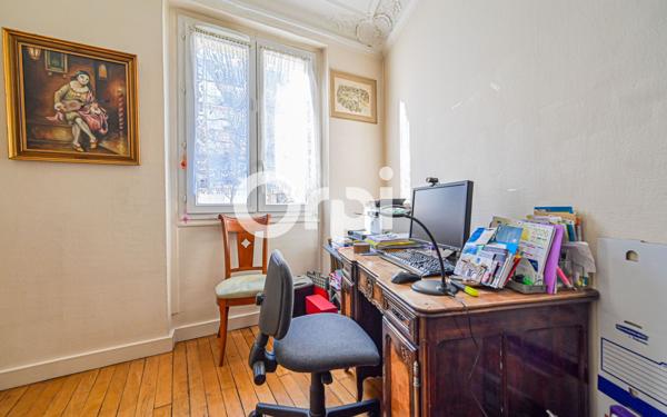 Appartement à vendre    6 pièces • 123,84 m2 Paris 11