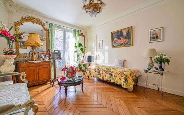 Appartement à vendre    6 pièces • 123,84 m2 Paris 11