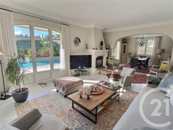 Maison à vendre  6 pièces - 170 m2 ROQUEFORT LES PINS - 06