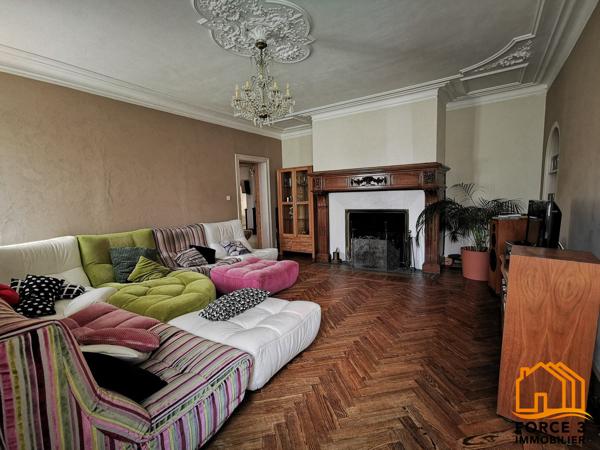 Maison bourgeoise – 11 pièces
