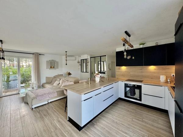 Mimizan Raffinement et Confort : Villa avec Piscine au Calme