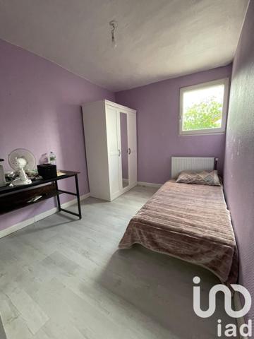 House for sale 5 rooms 93 m² Savigny-le-Temple