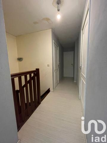 House for sale 5 rooms 93 m² Savigny-le-Temple