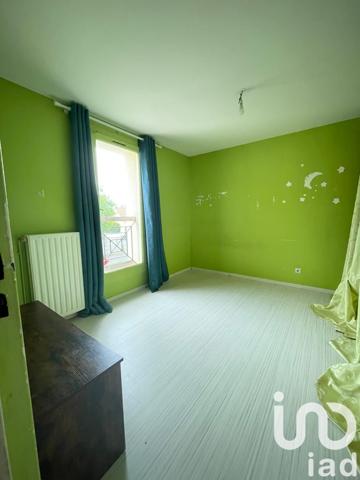 House for sale 5 rooms 93 m² Savigny-le-Temple