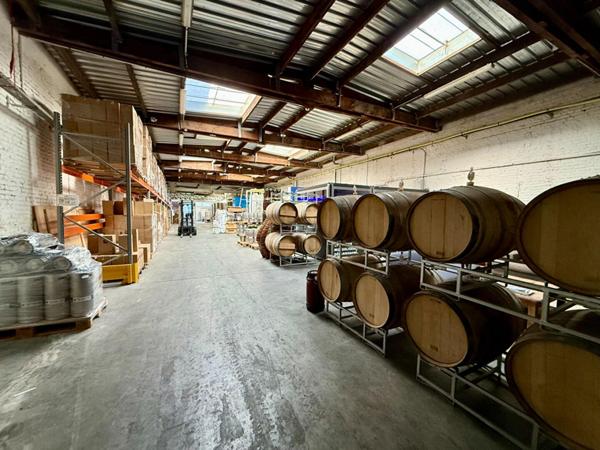 A VENDRE : Immeuble à ROUBAIX • • 380 000 € FAI • Réf. 1235