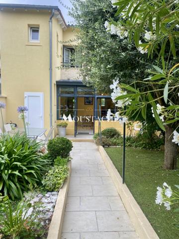 MAISON DE VILLE EN PARFAIT ÉTAT - HYPER-CENTRE & PLAGE À 500m -