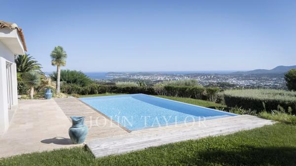 Sanary-sur-Mer / Ollioules – Villa avec vue mer panoramique